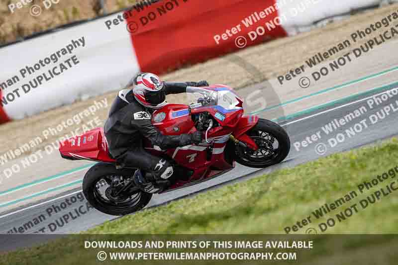 cadwell no limits trackday;cadwell park;cadwell park photographs;cadwell trackday photographs;enduro digital images;event digital images;eventdigitalimages;navarra;no limits trackdays;peter wileman photography;racing digital images;trackday digital images;trackday photos